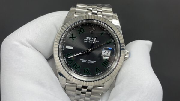 Journal watch with green screw surface 41MM diameter 3235 movement