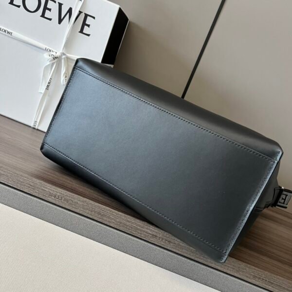 Soft and smooth cowhide and jacquard fabric handbag - Image 14