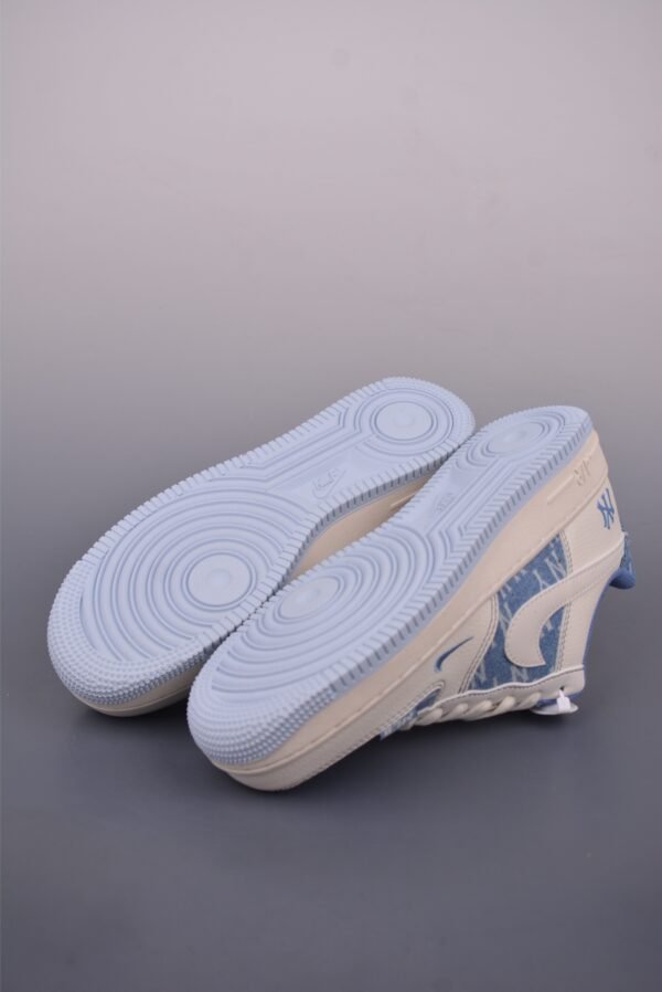 Air Force 1 Low MLB collaboration - Image 4