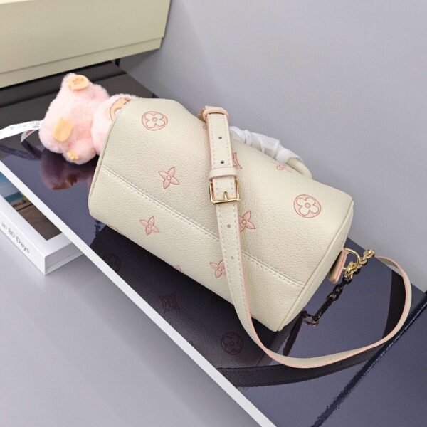 New Cream Strawberry Pillow Pack - Image 6