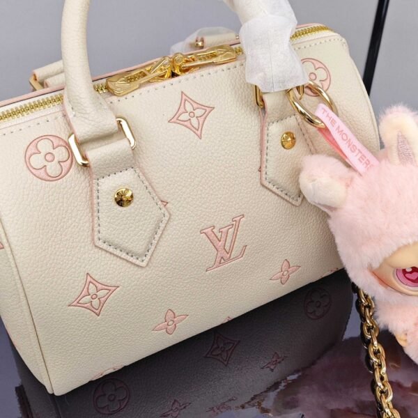 New Cream Strawberry Pillow Pack - Image 5