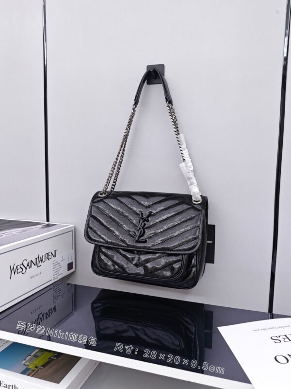 Niki Postman Bag