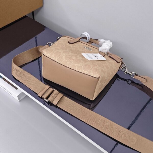City Mini Tote Bag - Image 6