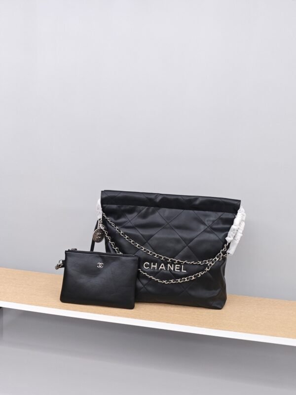 Chanel 22bag garbage bag