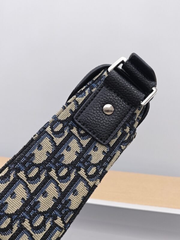 Dior Saddle Messenger Bag - Image 8