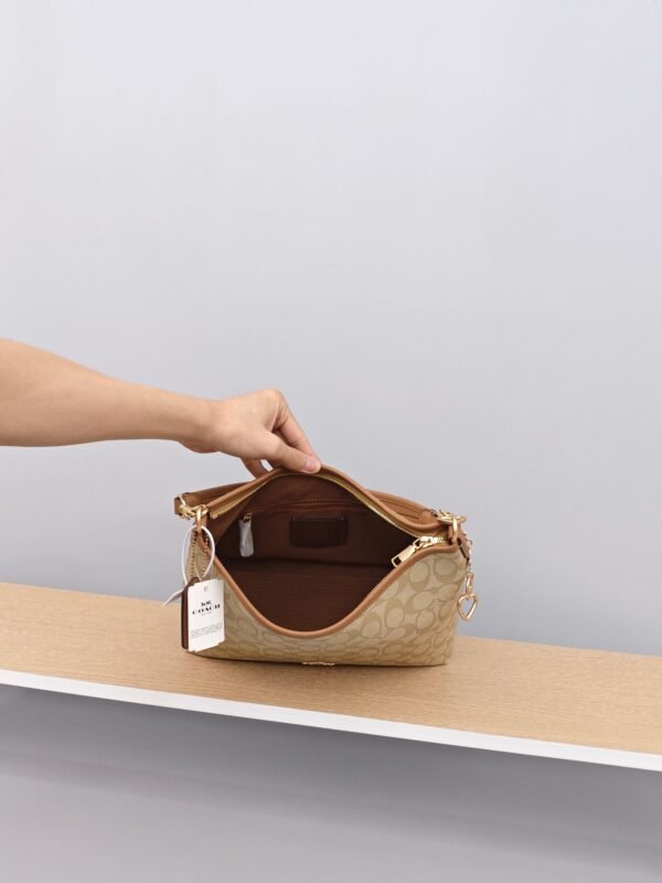 Coach Carryall Stray Bag Comes with Extended Chain - Image 6